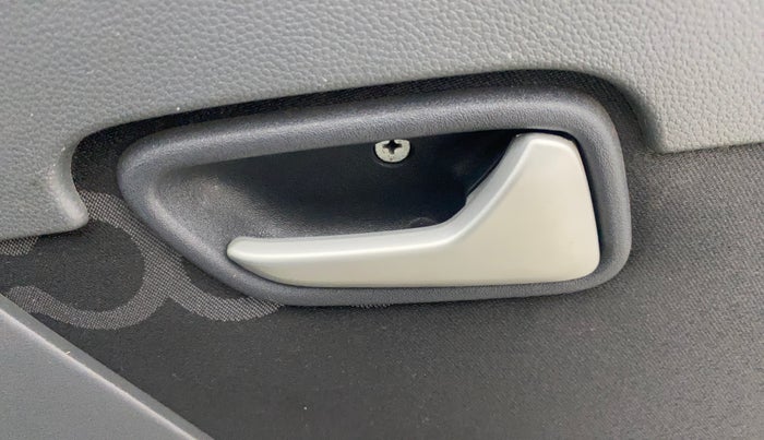 2013 Maruti Alto 800 LXI, Petrol, Manual, 18,143 km, Driver Side Door Panels Control