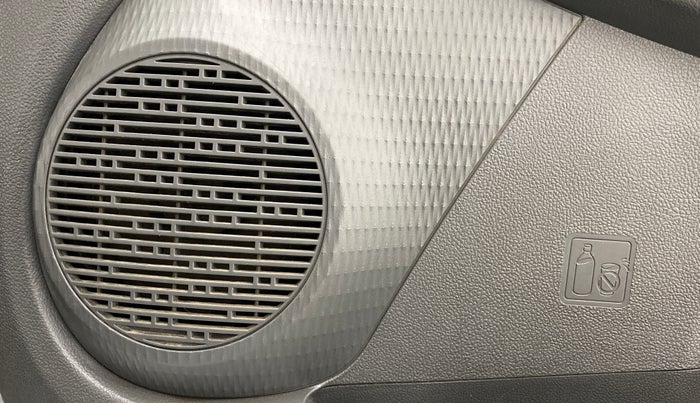 2013 Toyota Etios Liva G, Petrol, Manual, 77,156 km, Infotainment system - Rear speakers missing / not working