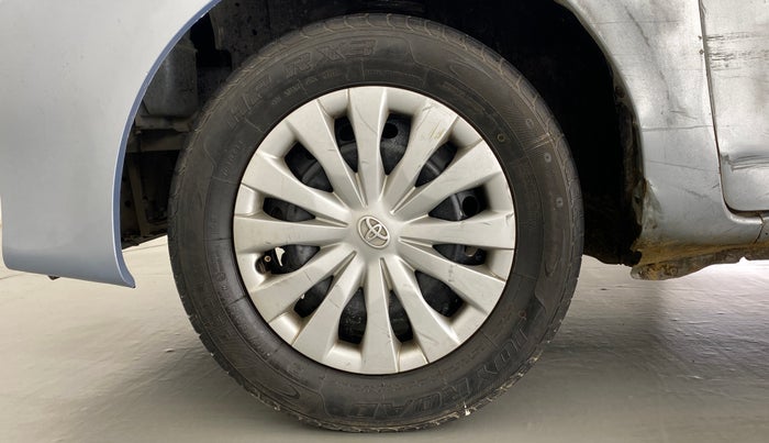 2013 Toyota Etios Liva G, Petrol, Manual, 77,156 km, Left Front Wheel