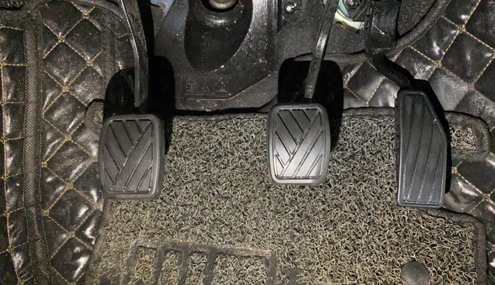 2022 Maruti IGNIS DELTA 1.2, Petrol, Manual, 68,812 km, Pedals