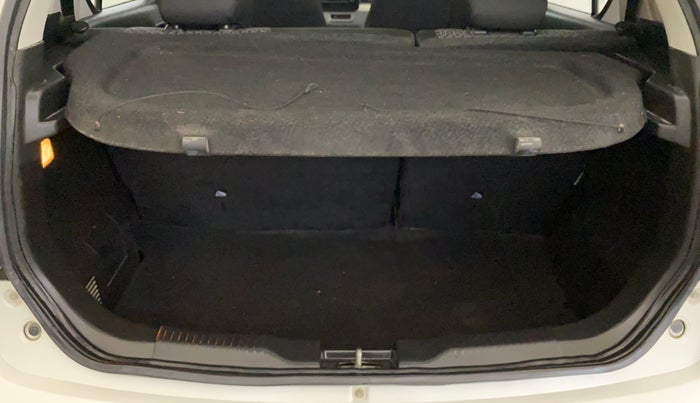 2022 Maruti IGNIS DELTA 1.2, Petrol, Manual, 68,812 km, Boot Inside