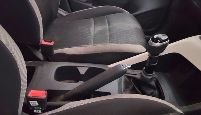 2022 Nissan MAGNITE XE, Petrol, Manual, 37,354 km, Gear Lever