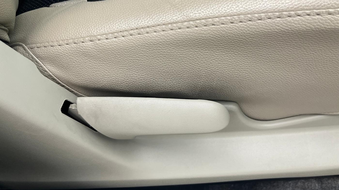 2017 Maruti Celerio VXI AMT, Petrol, Automatic, 37,577 km, Driver Side Adjustment Panel