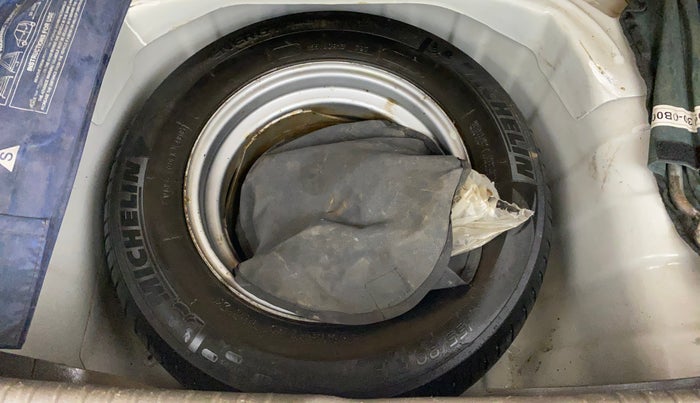 2015 Hyundai i10 MAGNA 1.1, Petrol, Manual, 49,188 km, Spare Tyre