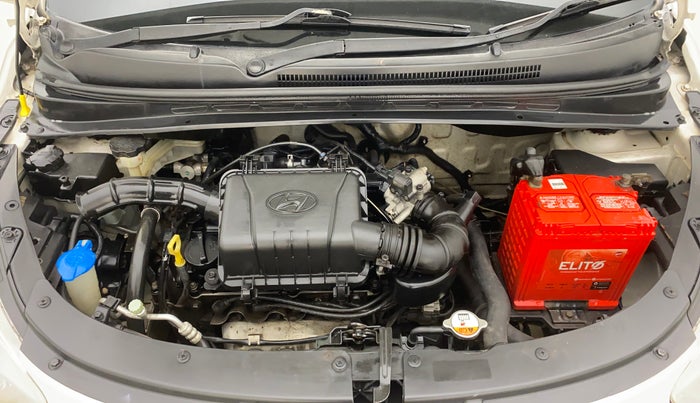 2015 Hyundai i10 MAGNA 1.1, Petrol, Manual, 49,188 km, Engine View