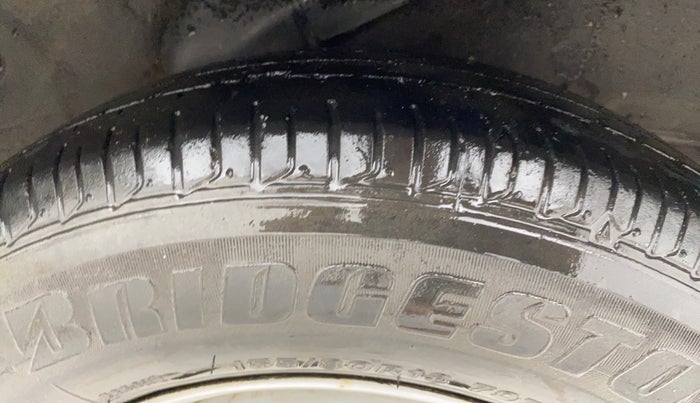 2015 Hyundai i10 MAGNA 1.1, Petrol, Manual, 49,188 km, Left Rear Tyre Tread