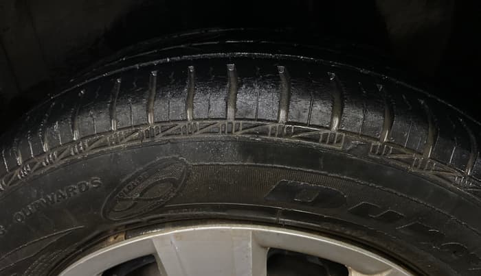 2015 Volkswagen Polo TRENDLINE 1.2L PETROL, Petrol, Manual, 71,162 km, Left Rear Tyre Tread