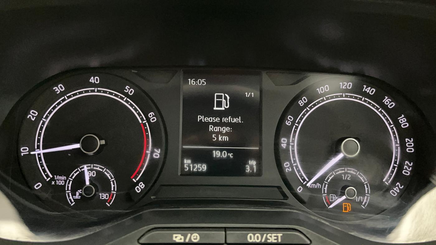 2023 Skoda KUSHAQ AMBITION 1.5 TSI MT, Petrol, Manual, 51,259 km, Odometer Image
