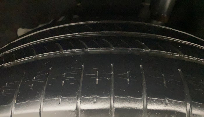 2017 Ford Ecosport TREND 1.5L DIESEL, Diesel, Manual, 81,708 km, Left Rear Tyre Tread