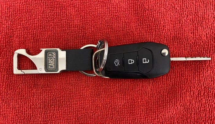 2018 Ford Figo Aspire 1.2 TITANIUM PETROL, Petrol, Manual, 17,870 km, Key Close Up