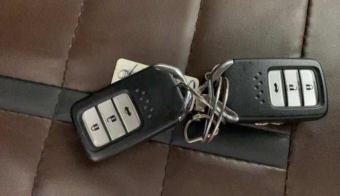 2018 Honda City 1.5L I-VTEC V MT, Petrol, Manual, 56,953 km, Key Close Up