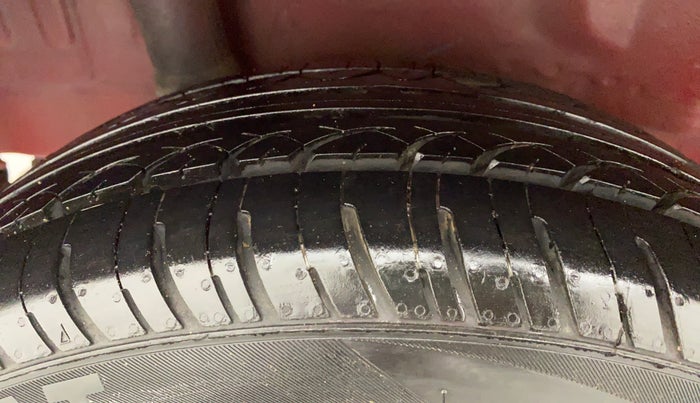 2015 Honda Brio 1.2 S MT I VTEC, Petrol, Manual, 45,067 km, Right Rear Tyre Tread