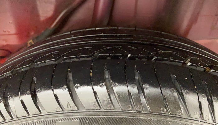 2015 Honda Brio 1.2 S MT I VTEC, Petrol, Manual, 45,067 km, Left Rear Tyre Tread