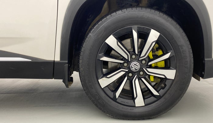 2019 MG HECTOR SHARP 2.0 DIESEL, Diesel, Manual, 30,490 km, Right Front Wheel