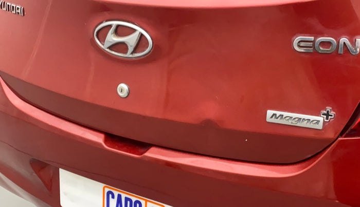 2013 Hyundai Eon MAGNA +, Petrol, Manual, 41,683 km, Dicky (Boot door) - Slightly dented