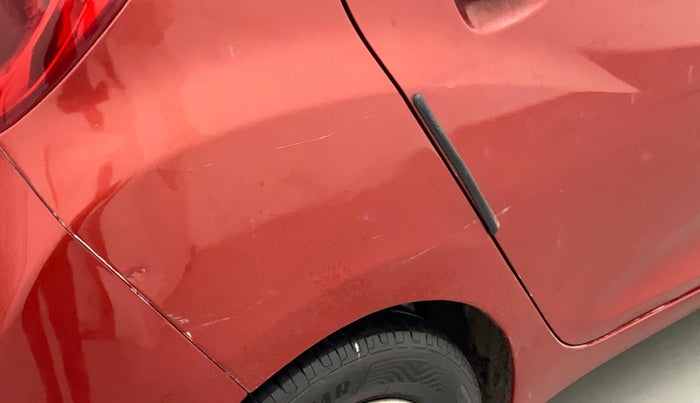 2013 Hyundai Eon MAGNA +, Petrol, Manual, 41,683 km, Right quarter panel - Minor scratches