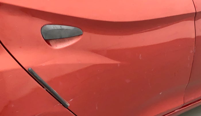 2013 Hyundai Eon MAGNA +, Petrol, Manual, 41,683 km, Right rear door - Minor scratches