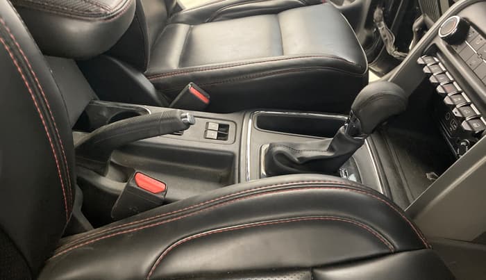2024 Mahindra Thar LX P 2WD AT HT, Petrol, Automatic, 36,926 km, Gear Lever
