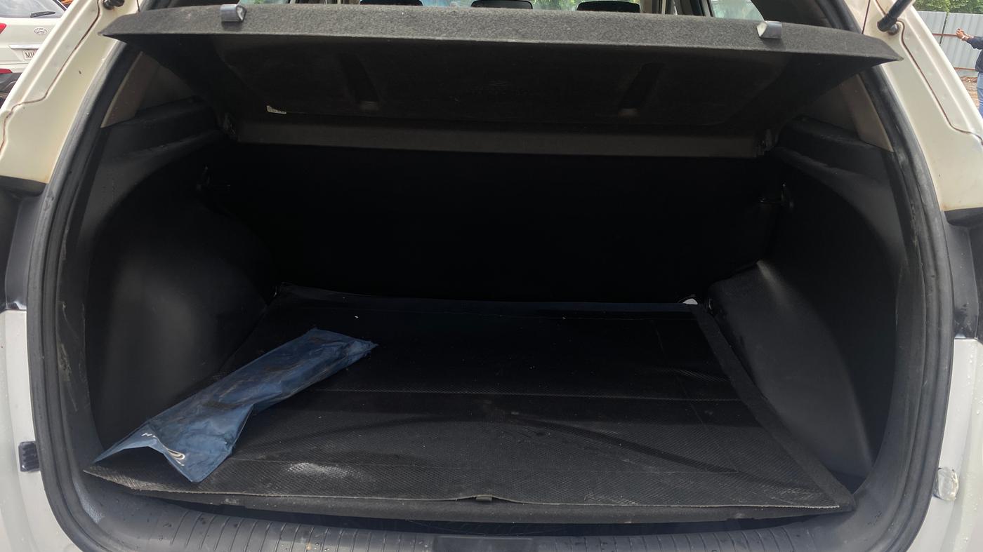 2016 Hyundai Creta S 1.6 PETROL, Petrol, Manual, 30,935 km, Boot Inside