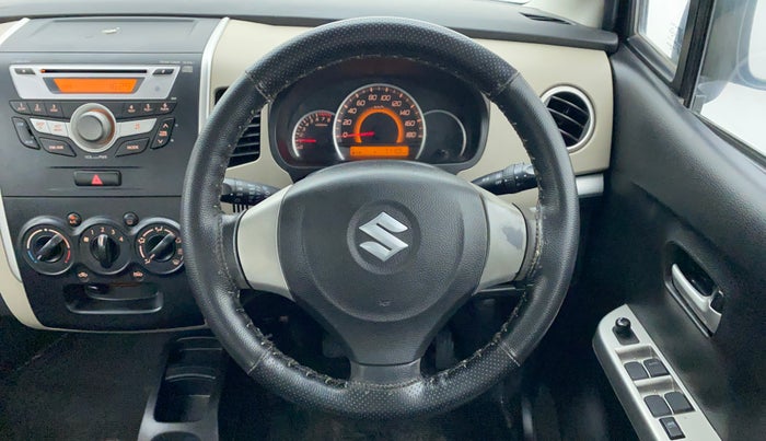 2016 Maruti Wagon R 1.0 VXI, Petrol, Manual, 71,242 km, Steering Wheel Close Up