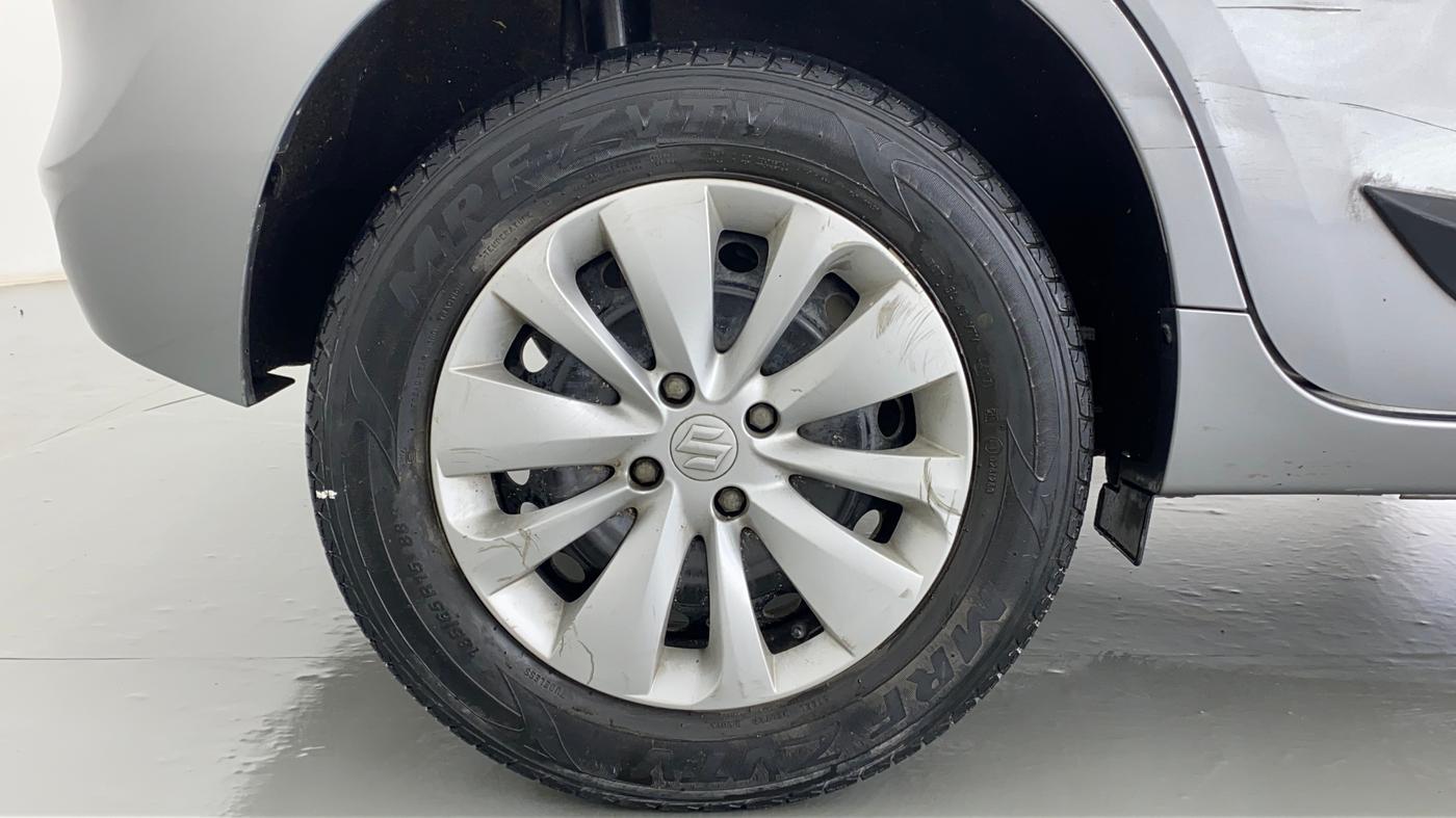 2017 Maruti Baleno DELTA PETROL 1.2, Petrol, Manual, 55,725 km, Right Rear Wheel