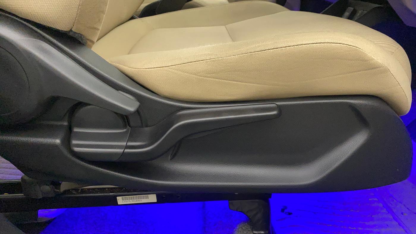 2021 Honda Amaze 1.2L I-VTEC VX CVT, Petrol, Automatic, 23,146 km, Driver Side Adjustment Panel