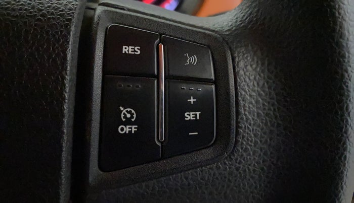 2023 Mahindra Thar LX HT PETROL 4WD MT, Petrol, Manual, 60,198 km, Adaptive Cruise Control