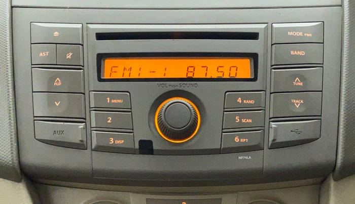 2014 Maruti Ertiga VXI CNG, CNG, Manual, 80,957 km, Infotainment System
