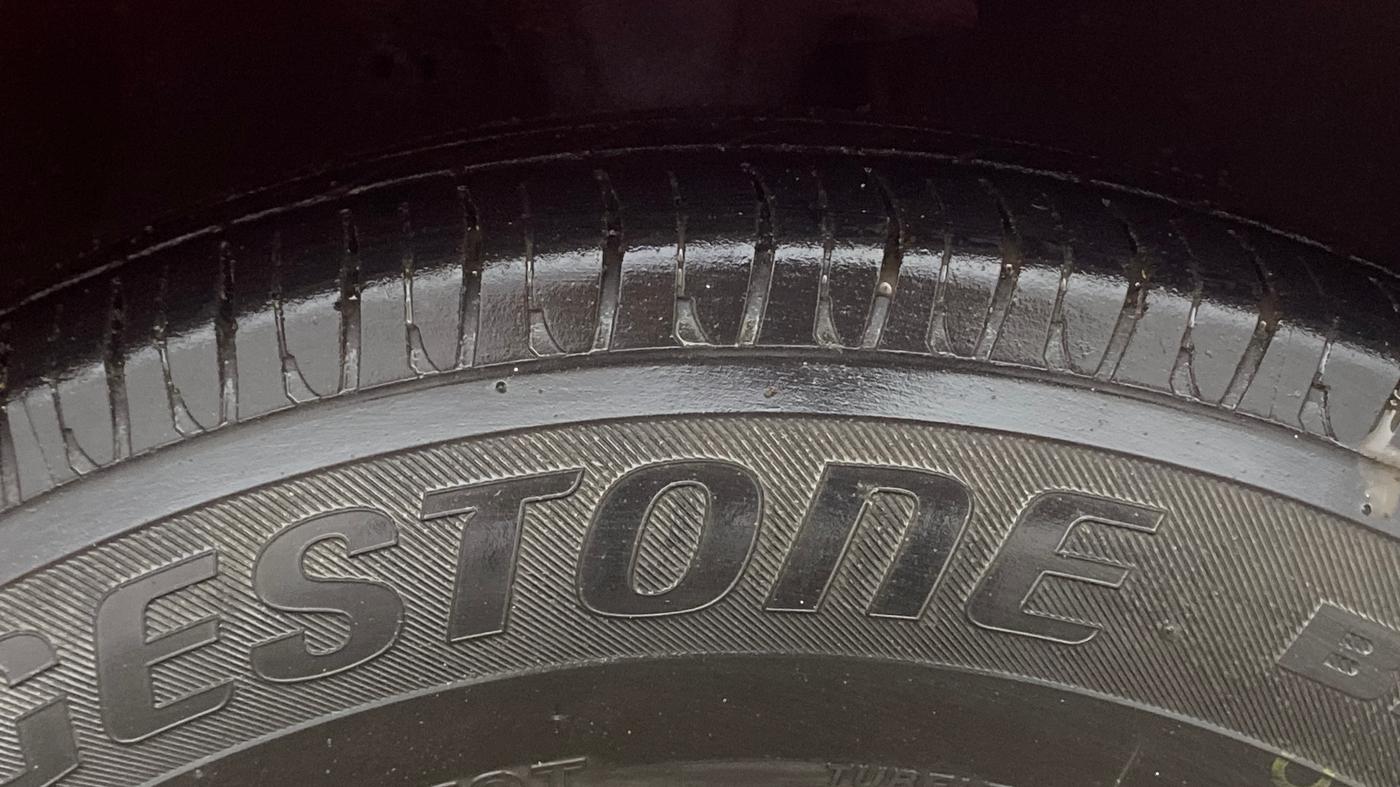 2013 Hyundai i10 SPORTZ 1.2, Petrol, Manual, 84,328 km, Right Front Tyre Tread