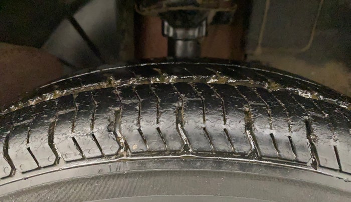 2016 Renault Kwid RXT 0.8, Petrol, Manual, 85,403 km, Right Front Tyre Tread