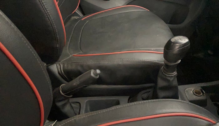 2016 Renault Kwid RXT 0.8, Petrol, Manual, 85,403 km, Gear Lever