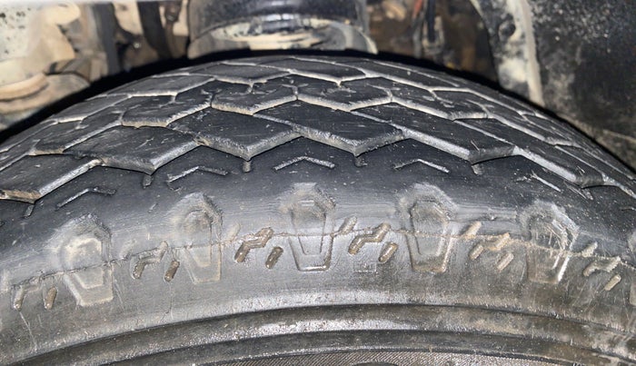 2022 Mahindra BOLERO NEO N10 R, Diesel, Manual, 48,901 km, Left Front Tyre Tread