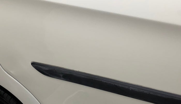 2016 Maruti Celerio VXI (O), Petrol, Manual, 74,862 km, Right rear door - Slightly dented