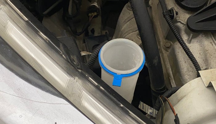 2016 Maruti Celerio VXI (O), Petrol, Manual, 74,862 km, Front windshield - Wiper bottle cap missing