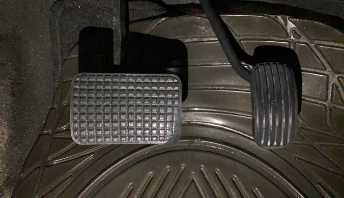 2018 Tata Tiago XZA PETROL, Petrol, Automatic, 68,178 km, Pedals