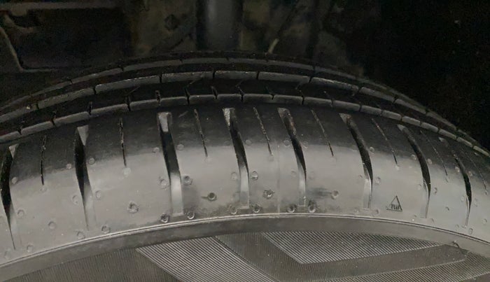 2023 Tata PUNCH CREATIVE  MT, Petrol, Manual, 72,599 km, Left Front Tyre Tread