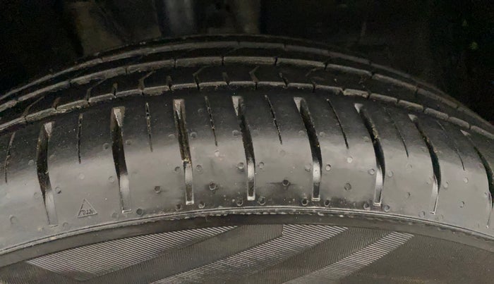 2023 Tata PUNCH CREATIVE  MT, Petrol, Manual, 72,599 km, Right Front Tyre Tread