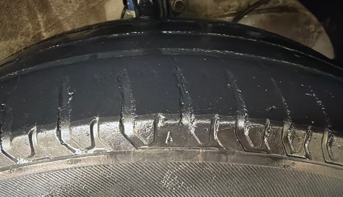 2021 Maruti XL6 ZETA MT, Petrol, Manual, 85,087 km, Right Front Tyre Tread