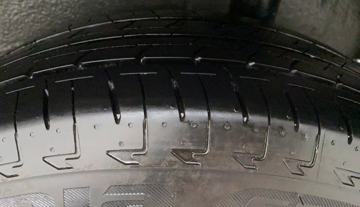 2022 Maruti Celerio VXI CNG D, CNG, Manual, 1,961 km, Right Front Tyre Tread