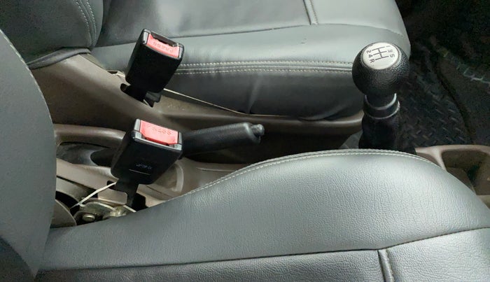 2010 Maruti Zen Estilo LXI, Petrol, Manual, 25,828 km, Gear Lever