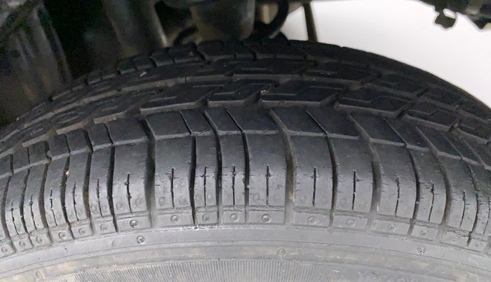 2010 Maruti Zen Estilo LXI, Petrol, Manual, 25,828 km, Left Rear Tyre Tread