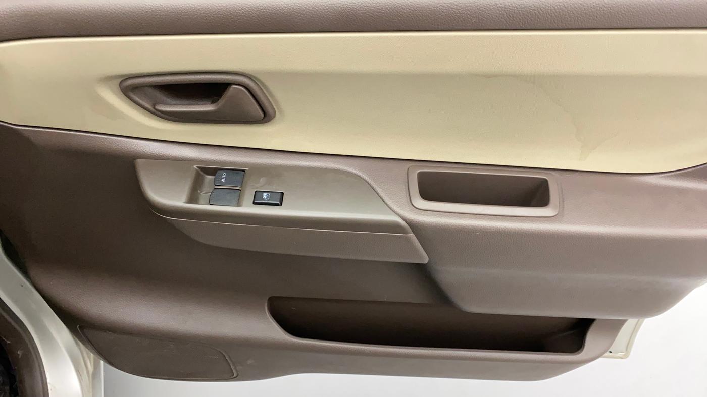 2010 Maruti Zen Estilo LXI, Petrol, Manual, 25,828 km, Driver Side Door Panels Control