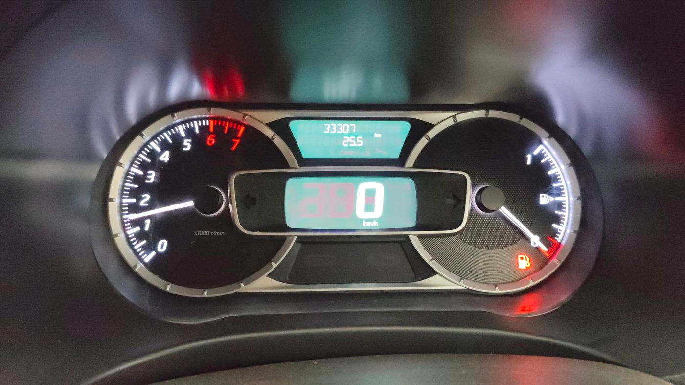 2020 Nissan Kicks XV TURBO 1.3, Petrol, Manual, 33,282 km, Odometer Image