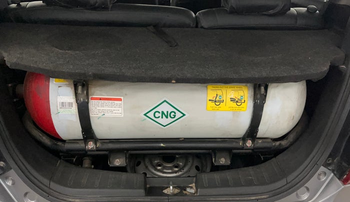 2013 Maruti Wagon R 1.0 LXI CNG, CNG, Manual, 1,02,314 km, Boot Inside
