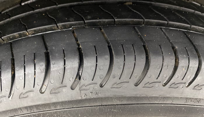 2025 Maruti New Wagon-R VXI 1.0 AMT, Petrol, Automatic, 13,720 km, Left Rear Tyre Tread