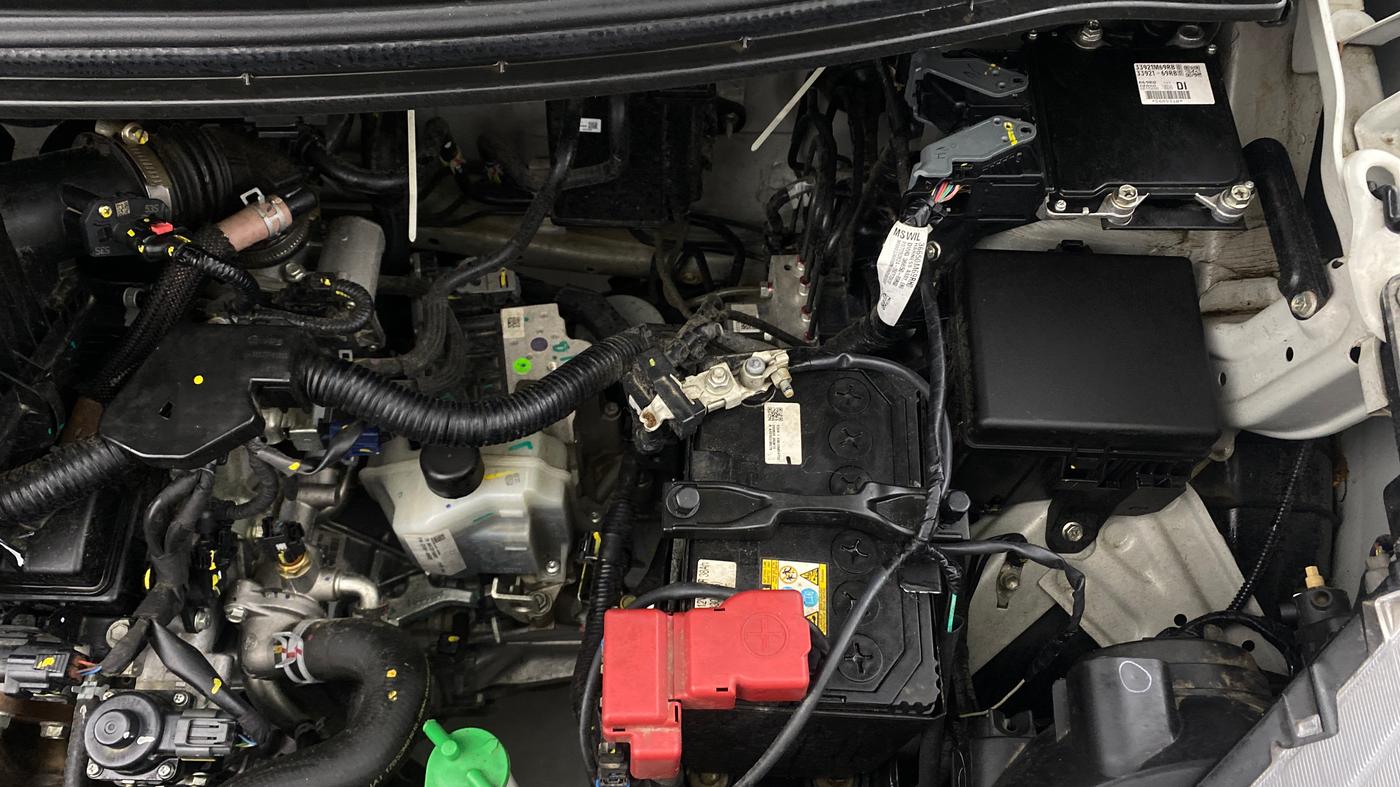 2025 Maruti New Wagon-R VXI 1.0 AMT, Petrol, Automatic, 13,720 km, Engine View - Left