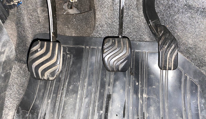 2018 Renault Kwid RXT 1.0 (O), Petrol, Manual, 23,668 km, Pedals