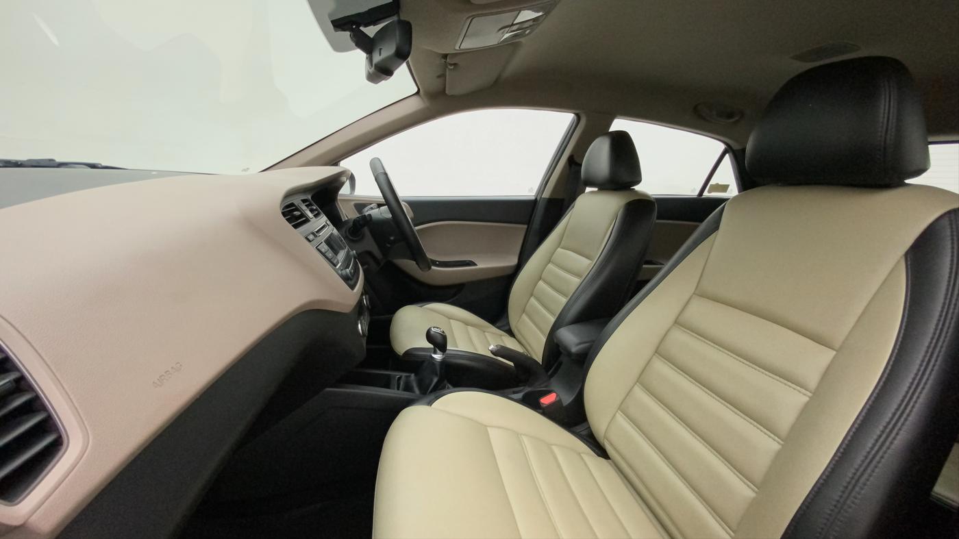 2015 Hyundai Elite i20 ASTA 1.2, Petrol, Manual, 20,632 km, Right Side Front Door Cabin