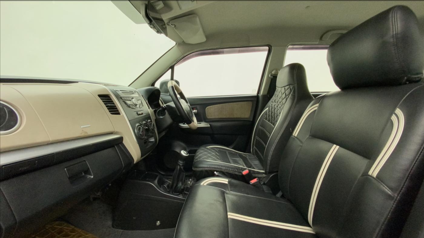 2013 Maruti Wagon R 1.0 VXI, Petrol, Manual, 77,762 km, Right Side Front Door Cabin