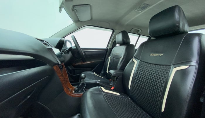 2015 Maruti Swift VXI D, Petrol, Manual, 62,447 km, Right Side Front Door Cabin